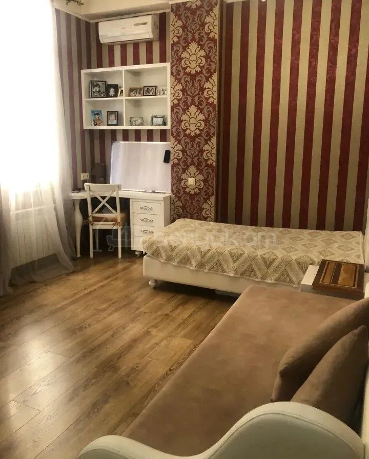 3 Սենյականոց Բնակարան, 110քմ, 6/16 հարկ, Կապիտալ Վերանորոգված, Կահավորված, Արևկող