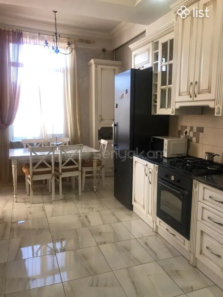 3 Սենյականոց Բնակարան, 110քմ, 6/16 հարկ, Կապիտալ Վերանորոգված, Կահավորված, Արևկող