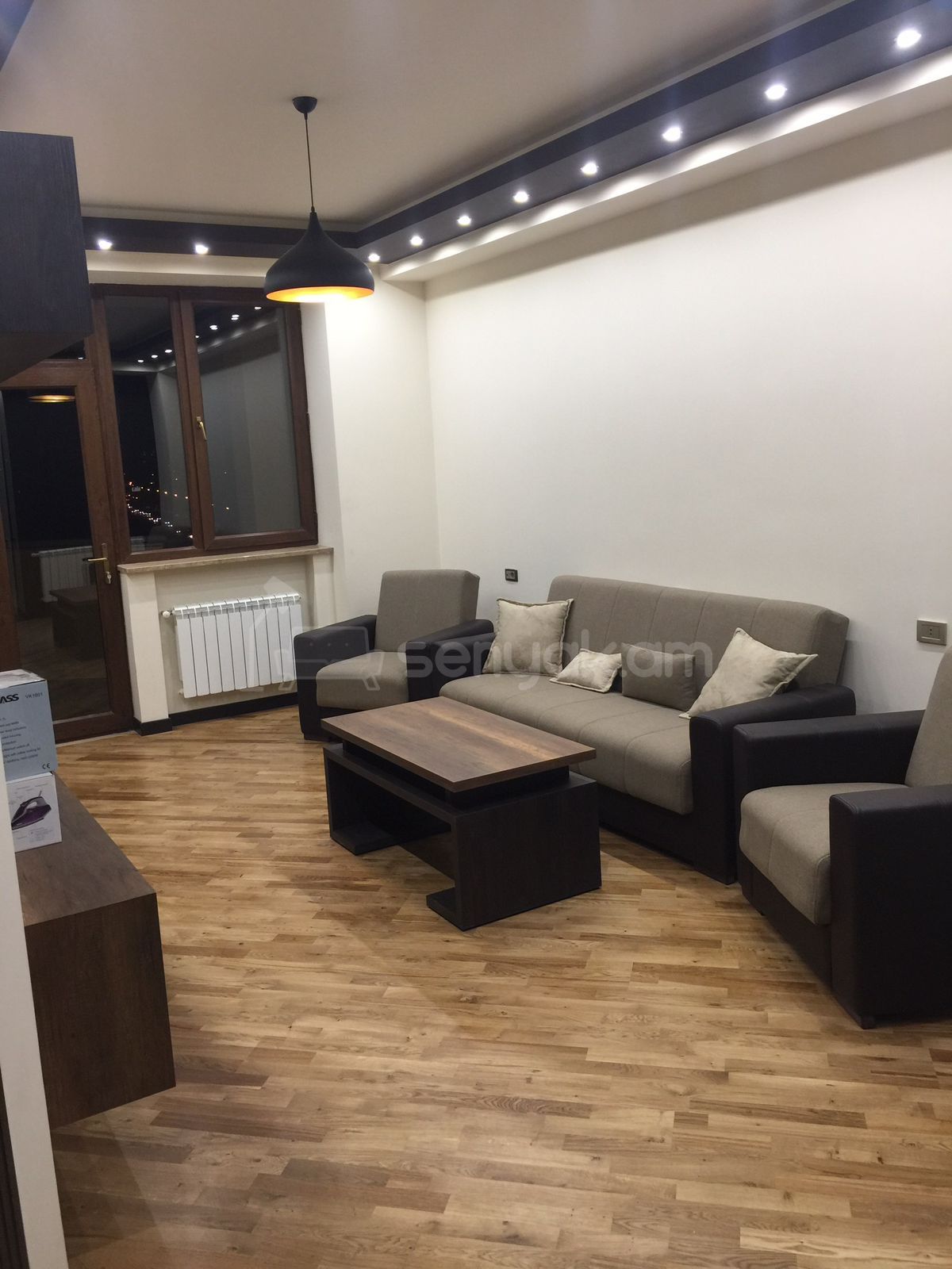 2 Սենյականոց Բնակարան, 67քմ, 10/15 հարկ, Դիզայներական Վերանորոգված, Կահավորված, Արևկող