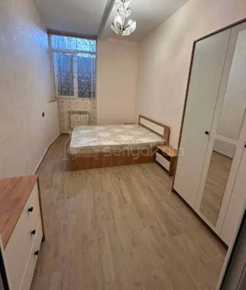 2 Սենյականոց Բնակարան Քարե Շենքում, 75քմ, 1/3 հարկ, Կապիտալ Վերանորոգված, Կահավորված