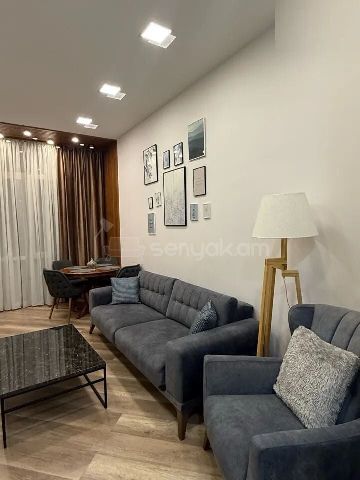 2 Սենյականոց Բնակարան, 61քմ, 11/15 հարկ, Դիզայներական Վերանորոգված