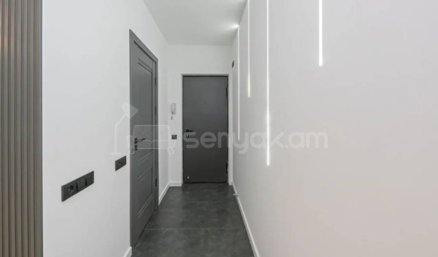 2 Սենյականոց Բնակարան Քարե Շենքում, 57քմ, 3/5 հարկ, Դիզայներական Վերանորոգված
