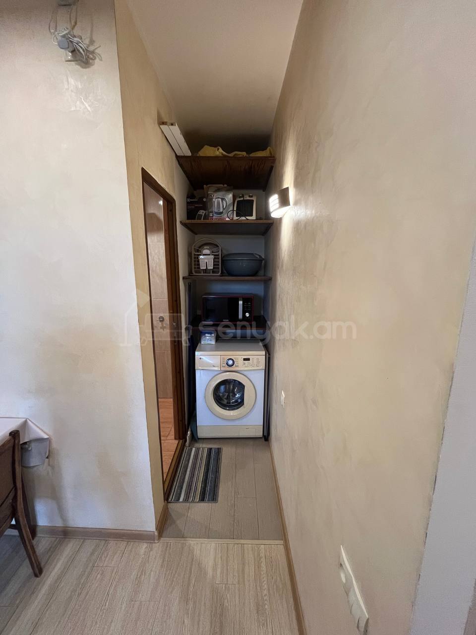 2 Սենյականոց Բնակարան Քարե Շենքում, 50քմ, 3/5 հարկ, Դիզայներական Վերանորոգված