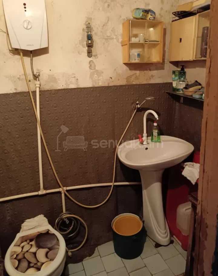 2 Սենյականոց Բնակարան Քարե Շենքում, 46քմ, 3/5 հարկ, Կոսմետիկ Վերանորոգված