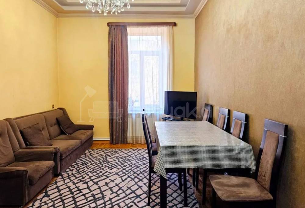 3 Սենյականոց Բնակարան Քարե Շենքում, 68քմ, 2/4 հարկ, Կապիտալ Վերանորոգված, Կահավորված, Արևկող