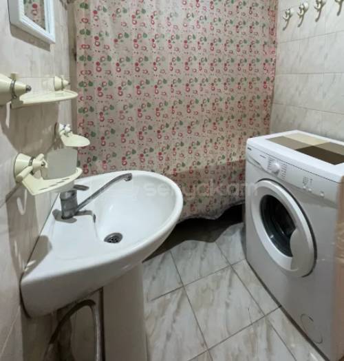 2 Սենյականոց Բնակարան Քարե Շենքում, 60քմ, 4/5 հարկ, Կոսմետիկ Վերանորոգված, Կահավորված, Արևկող