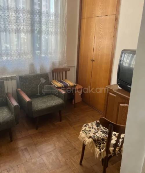 2 Սենյականոց Բնակարան Քարե Շենքում, 60քմ, 2/5 հարկ, Կոսմետիկ Վերանորոգված, Կահավորված, Արևկող
