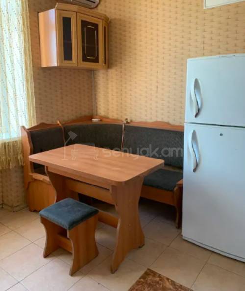 2 Սենյականոց Բնակարան Քարե Շենքում, 60քմ, 2/4 հարկ, Կոսմետիկ Վերանորոգված, Կահավորված, Արևկող