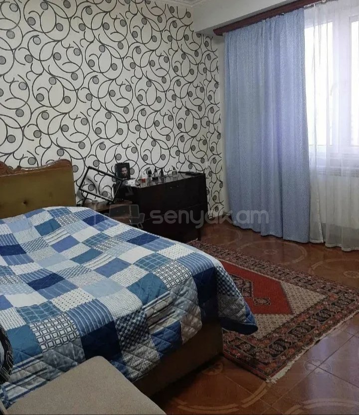 3 Սենյականոց Բնակարան Քարե Շենքում, 67քմ, 3/5 հարկ, Կապիտալ Վերանորոգված, Կահավորված, Արևկող