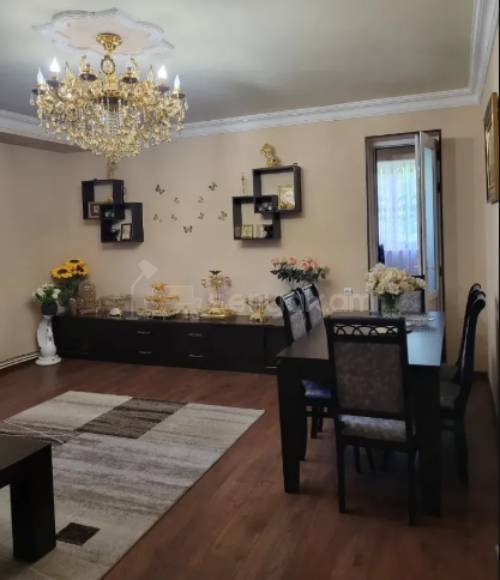 3 Սենյականոց Բնակարան, 76քմ, 3/12 հարկ, Կապիտալ Վերանորոգված, Կահավորված, Արևկող