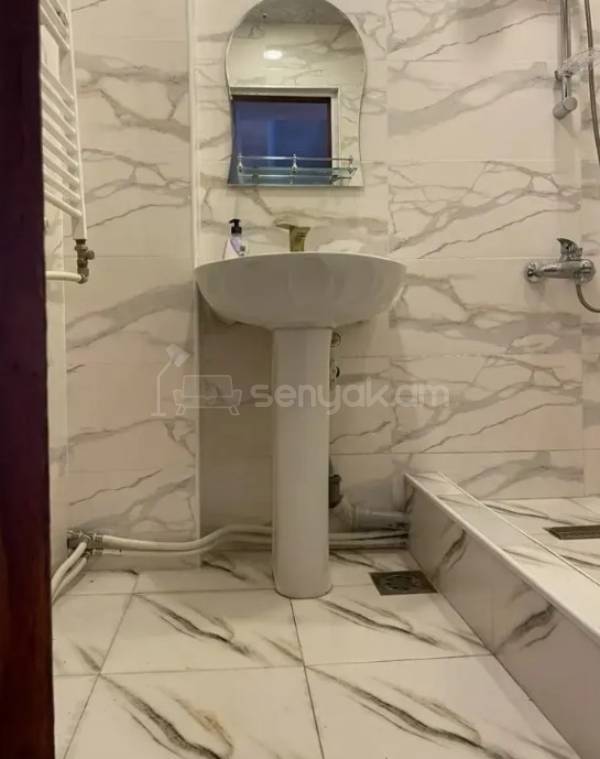 3 Սենյականոց Բնակարան, 100քմ, 5/11 հարկ, Կապիտալ Վերանորոգված, Կահավորված, Արևկող