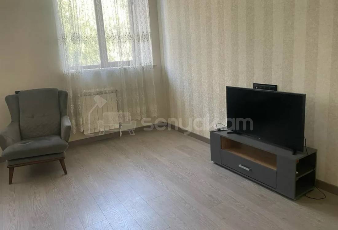 2 Սենյականոց Բնակարան Քարե Շենքում, 65քմ, 1/4 հարկ, Կապիտալ Վերանորոգված, Կահավորված, Արևկող