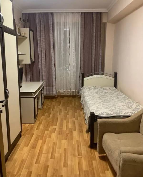 3 Սենյականոց Բնակարան Քարե Շենքում, 90քմ, 13/14 հարկ, Կոսմետիկ Վերանորոգված, Կահավորված, Արևկող