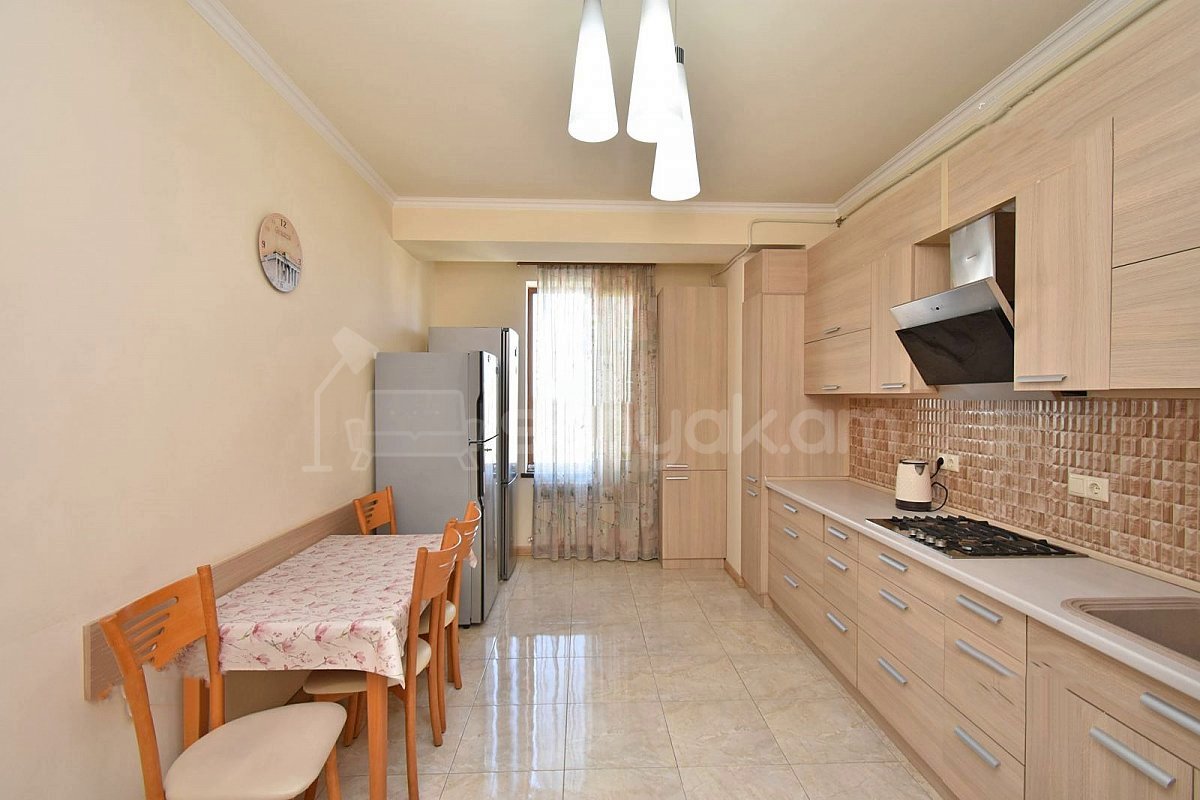 3 Սենյականոց Բնակարան Նորակառույցում, 110քմ, 7/14 հարկ, Կապիտալ Վերանորոգված