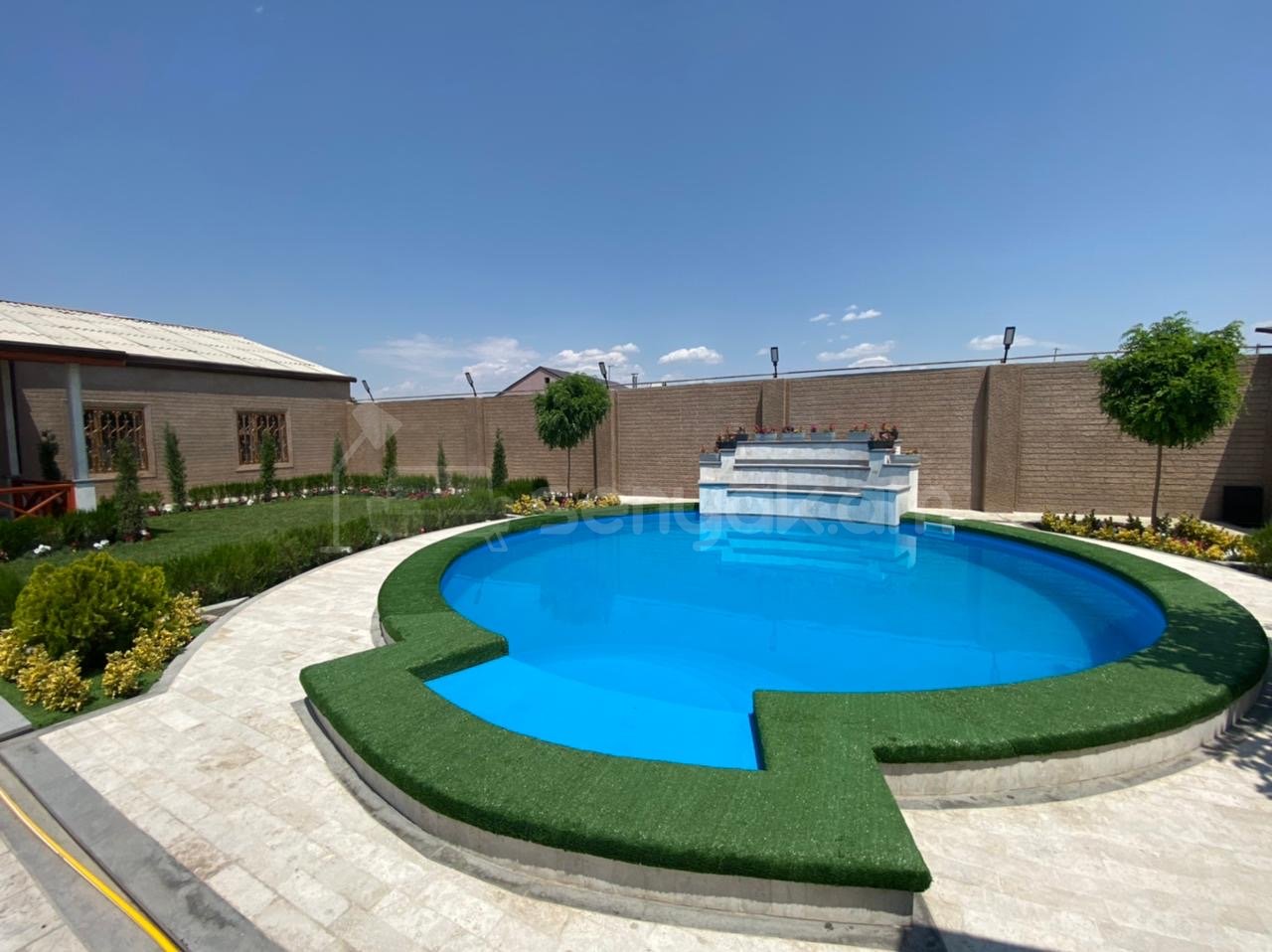 3 Սենյականոց Շքեղ Առանձնատուն, 300քմ, Լողավազանով