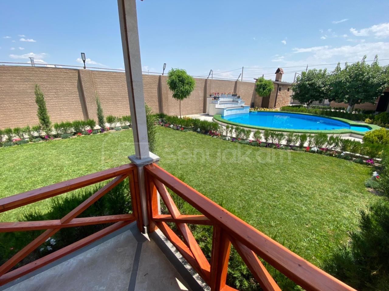 3 Սենյականոց Շքեղ Առանձնատուն, 300քմ, Լողավազանով