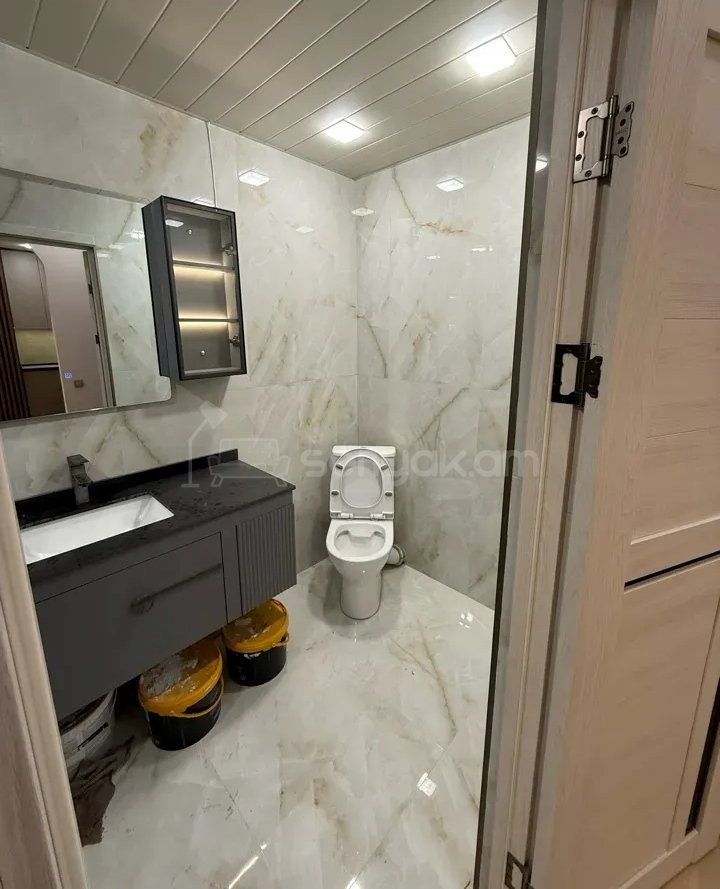 2 Սենյականոց Բնակարան Նորակառույցում, 60քմ, 7/14 հարկ, Կապիտալ Վերանորոգված