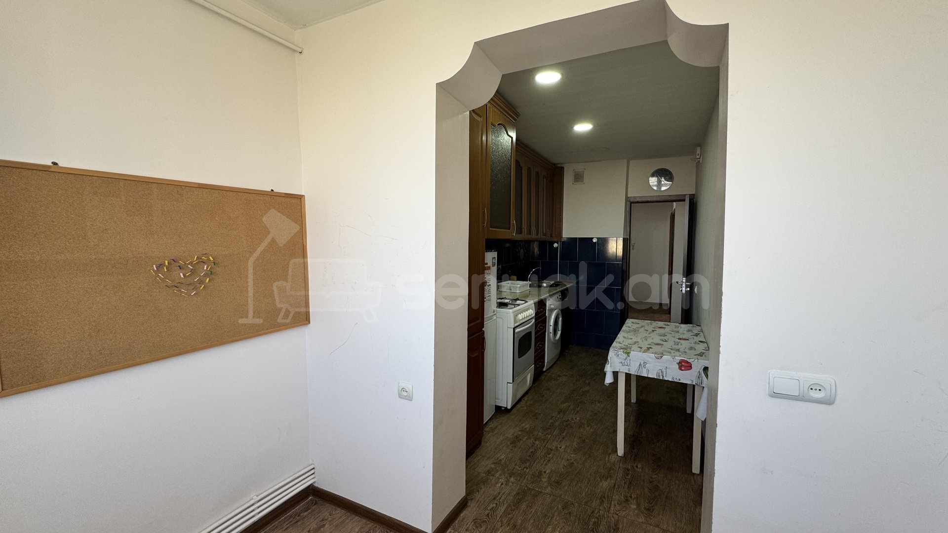 3 Սենյականոց Բնակարան, 80քմ, 7/9 հարկ, Կապիտալ Վերանորոգված, Կահավորված, Արևկող