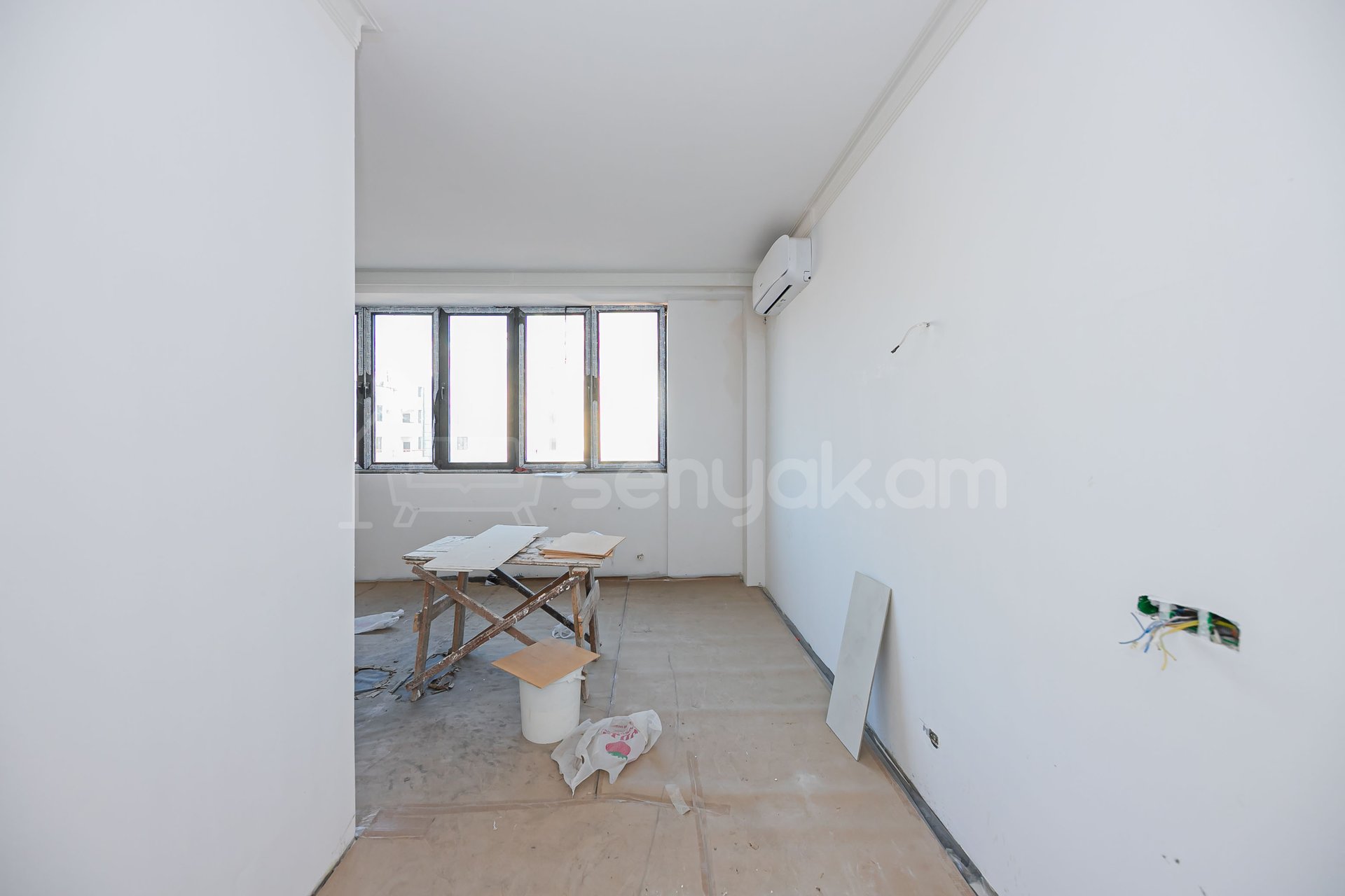 3 Սենյականոց Բնակարան Նորակառույցում, 115քմ, 11/15 հարկ, Պետական Վիճակում