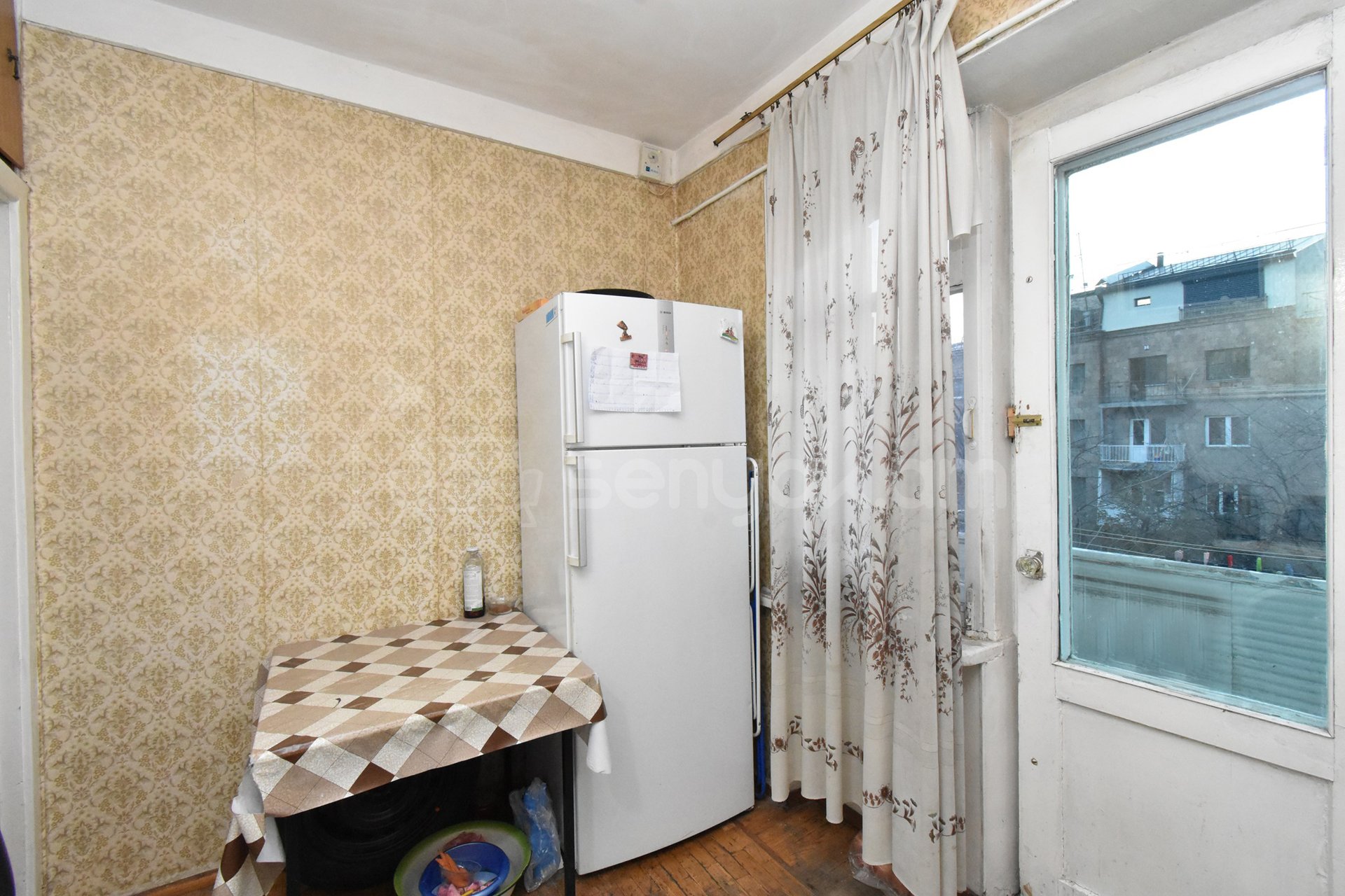 2 Սենյականոց Բնակարան Քարե Շենքում, 58քմ, 3/5 հարկ, Պետական Վիճակում