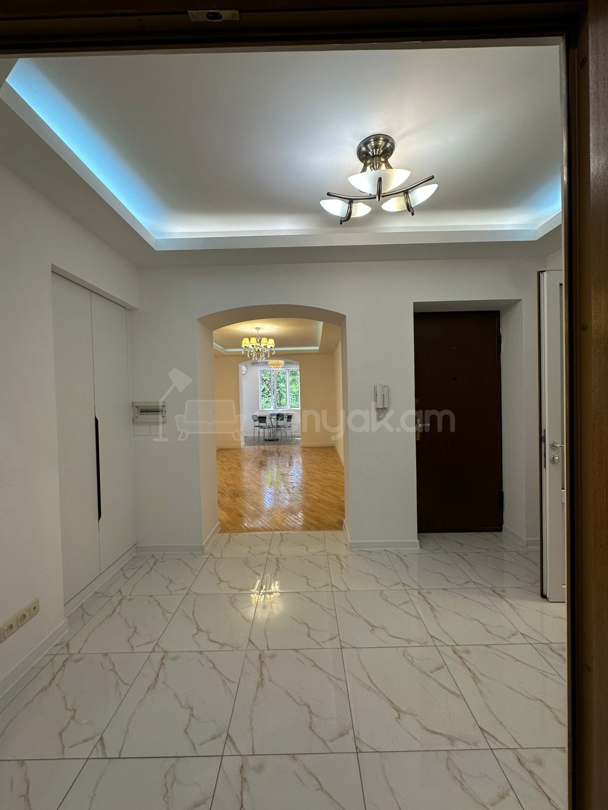 Օֆիսային Տարածք, 80քմ, Կապիտալ Վերանորոգված