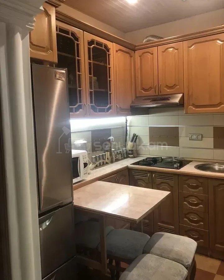 2 Սենյականոց Բնակարան Քարե Շենքում, 65քմ, 1/5 հարկ, Կապիտալ Վերանորոգված, Կահավորված, Արևկող