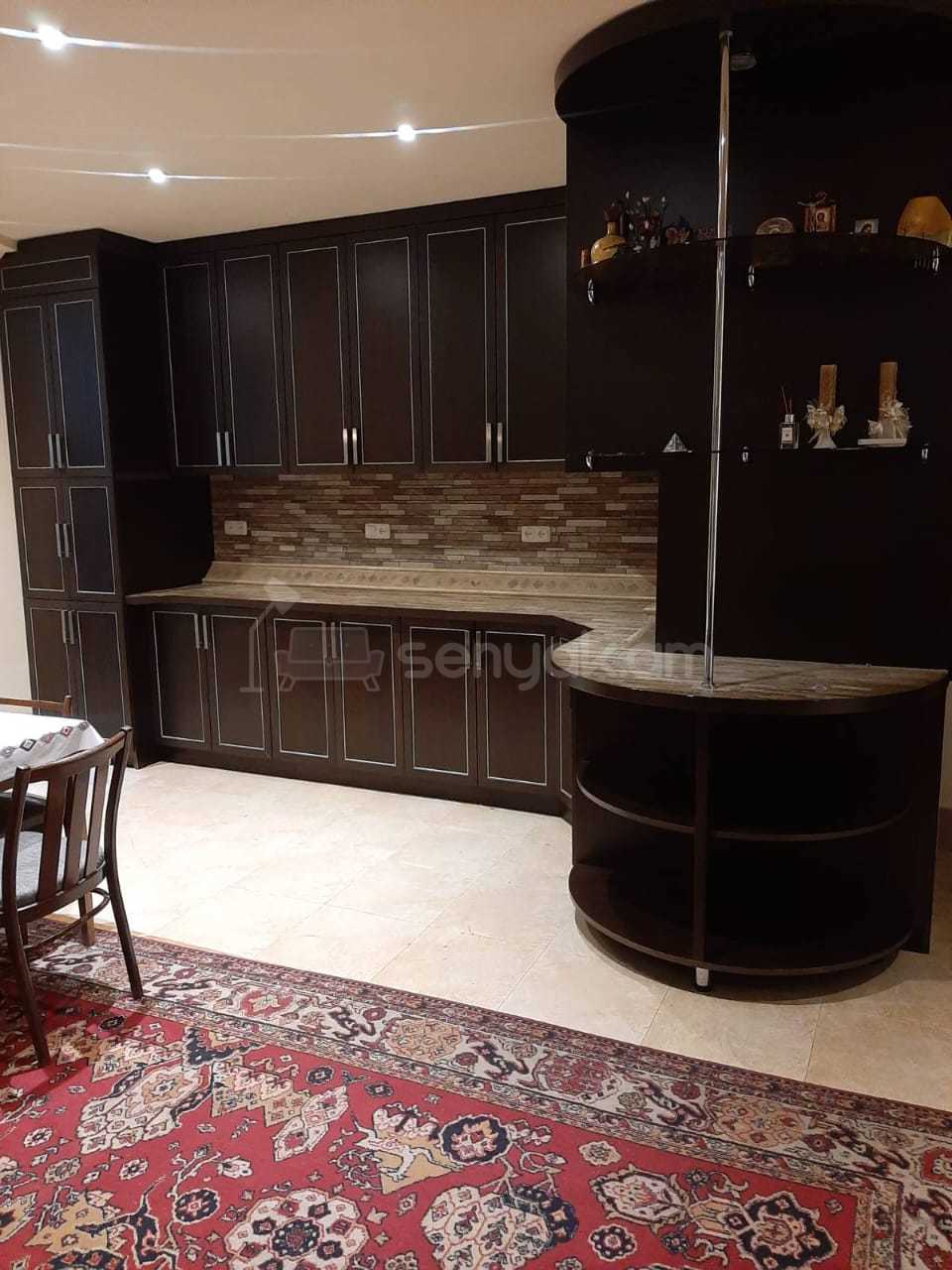 3 Սենյականոց Բնակարան, 80քմ, 8/9 հարկ, Նորմալ Վիճակում