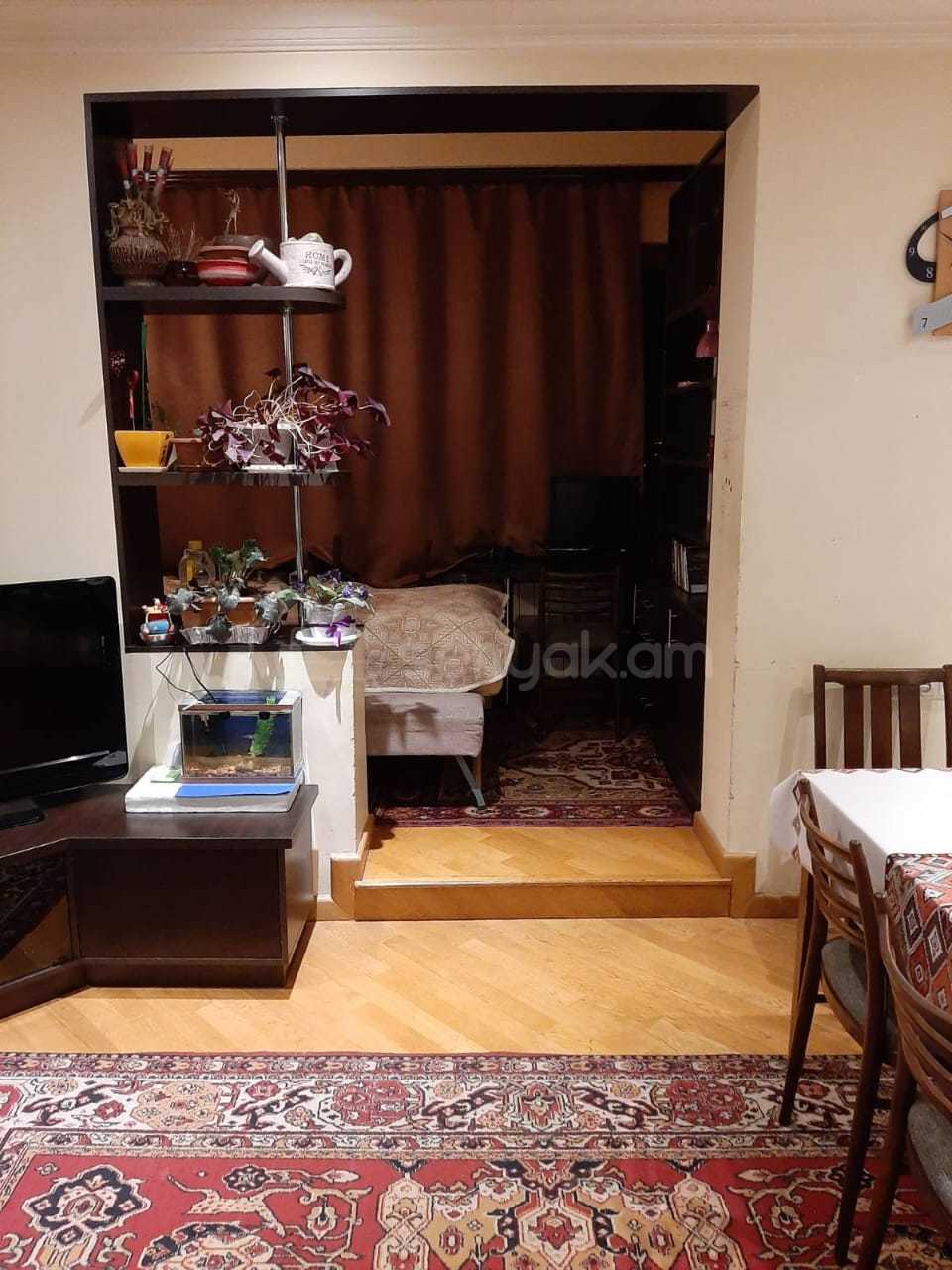 3 Սենյականոց Բնակարան, 80քմ, 8/9 հարկ, Նորմալ Վիճակում