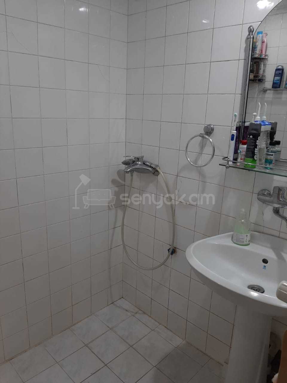 3 Սենյականոց Բնակարան, 80քմ, 8/9 հարկ, Նորմալ Վիճակում
