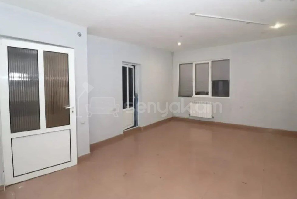 Օֆիսային Տարածք, 240քմ, Կապիտալ Վերանորոգված