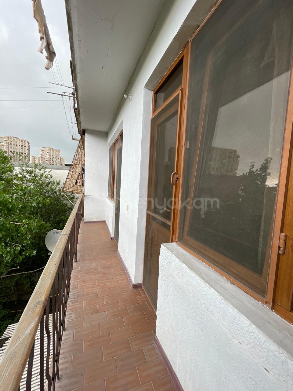 3 Սենյականոց Բնակարան Քարե Շենքում, 77քմ, 3/5 հարկ, Կոսմետիկ Վերանորոգված