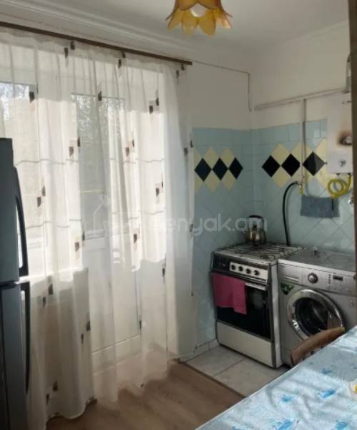 3 Սենյականոց Բնակարան Քարե Շենքում, 80քմ, 3/5 հարկ, Կոսմետիկ Վերանորոգված, Կահավորված, Արևկող
