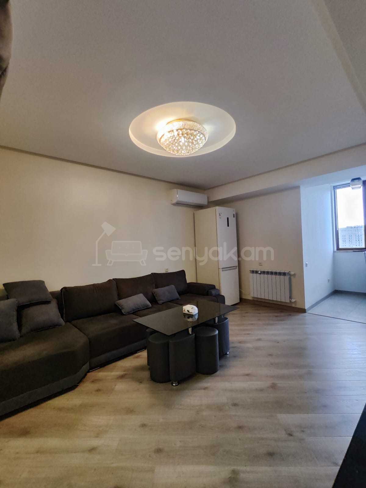 3 Սենյականոց Բնակարան, 75քմ, 8/10 հարկ, Կապիտալ Վերանորոգված, Կահավորված, Արևկող