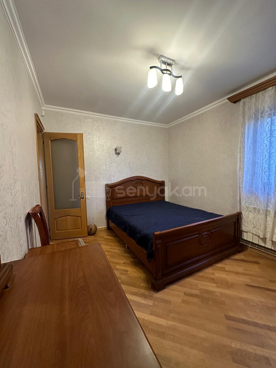 4 Սենյականոց Բնակարան Նորակառույց Քարե Շենքում, 130քմ, 1/8 հարկ, Կապիտալ Վերանորոգված, Կահավորված, Արևկող