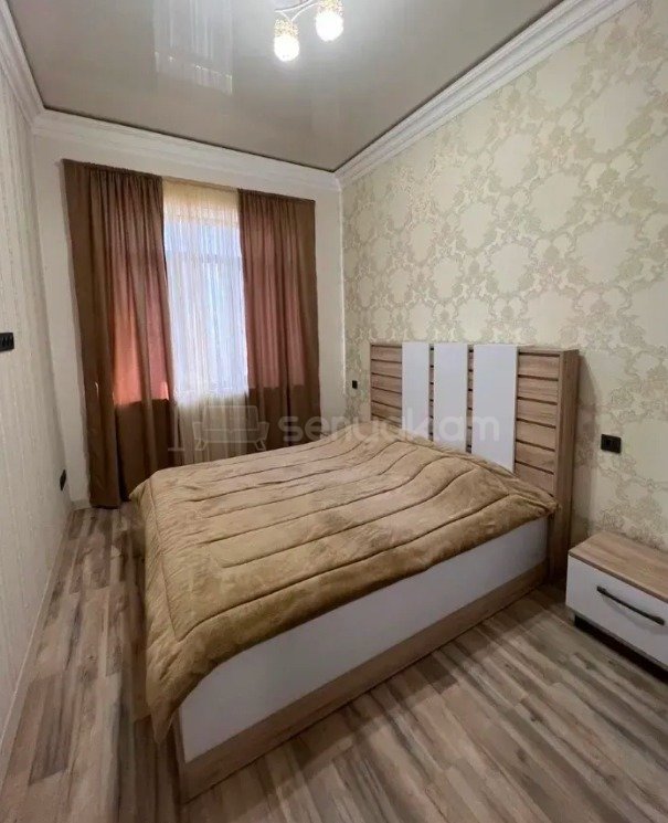 2 Սենյականոց Բնակարան Քարե Շենքում, 70քմ, 3/5 հարկ, Կապիտալ Վերանորոգված, Կահավորված, Արևկող