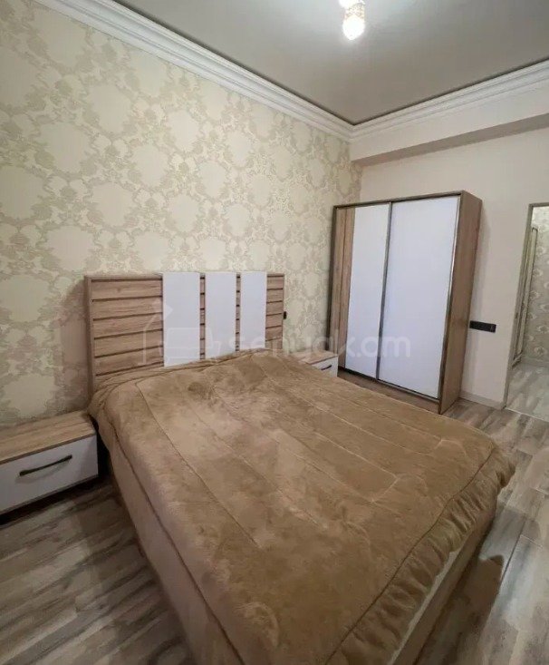 2 Սենյականոց Բնակարան Քարե Շենքում, 70քմ, 3/5 հարկ, Կապիտալ Վերանորոգված, Կահավորված, Արևկող
