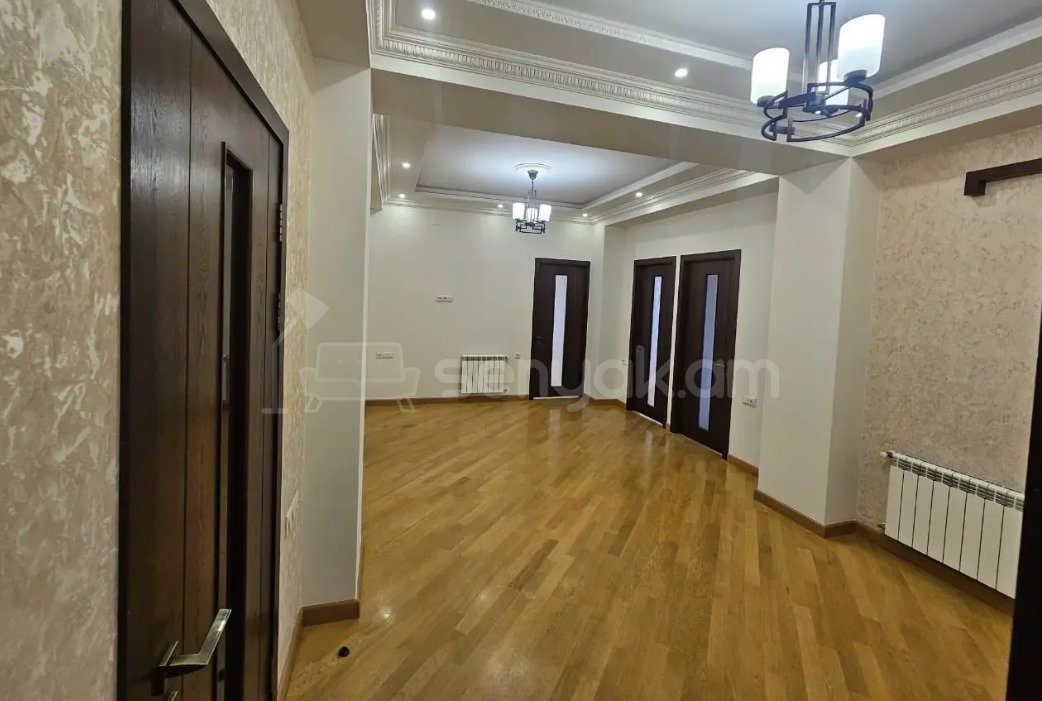 3 Սենյականոց Բնակարան, 104քմ, 10/16 հարկ, Դիզայներական Վերանորոգված