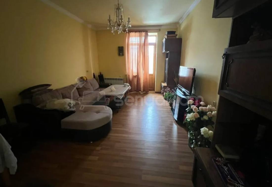 3 Սենյականոց Բնակարան Քարե Շենքում, 68քմ, 2/4 հարկ, Կոսմետիկ Վերանորոգված, Կահավորված, Արևկող