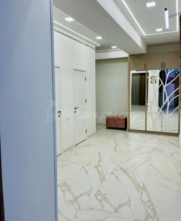 3 Սենյականոց Բնակարան, 110քմ, 3/14 հարկ, Դիզայներական Վերանորոգված, Կահավորված, Արևկող