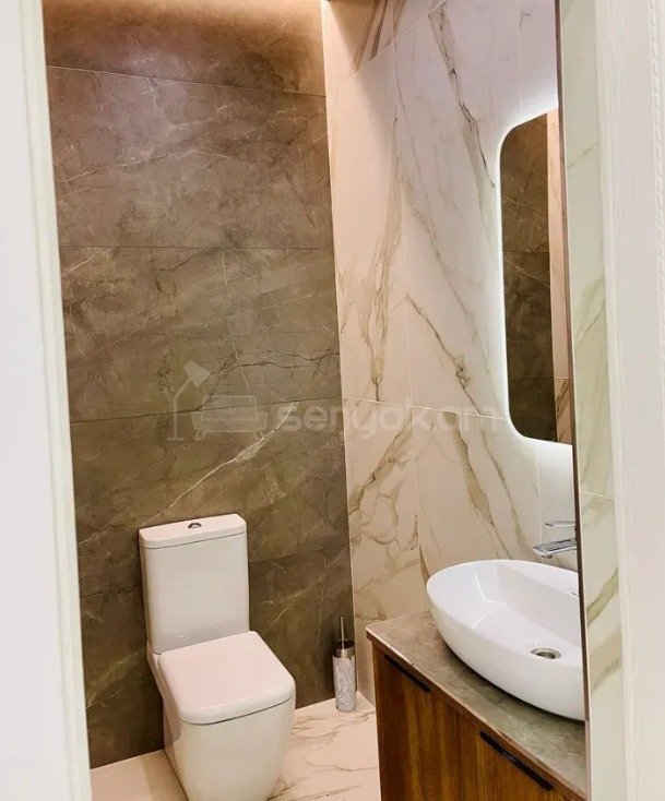 3 Սենյականոց Բնակարան, 110քմ, 3/14 հարկ, Դիզայներական Վերանորոգված, Կահավորված, Արևկող