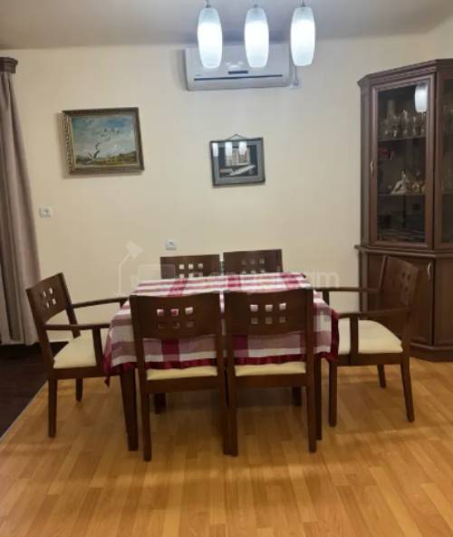 2 Սենյականոց Բնակարան Քարե Շենքում, 38քմ, 1/4 հարկ, Կոսմետիկ Վերանորոգված, Կահավորված, Արևկող