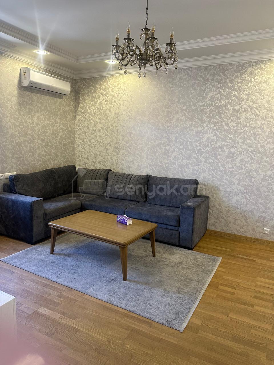 2 Սենյականոց Բնակարան Քարե Շենքում, 40քմ, 4/5 հարկ, Կապիտալ Վերանորոգված, Կահավորված, Արևկող