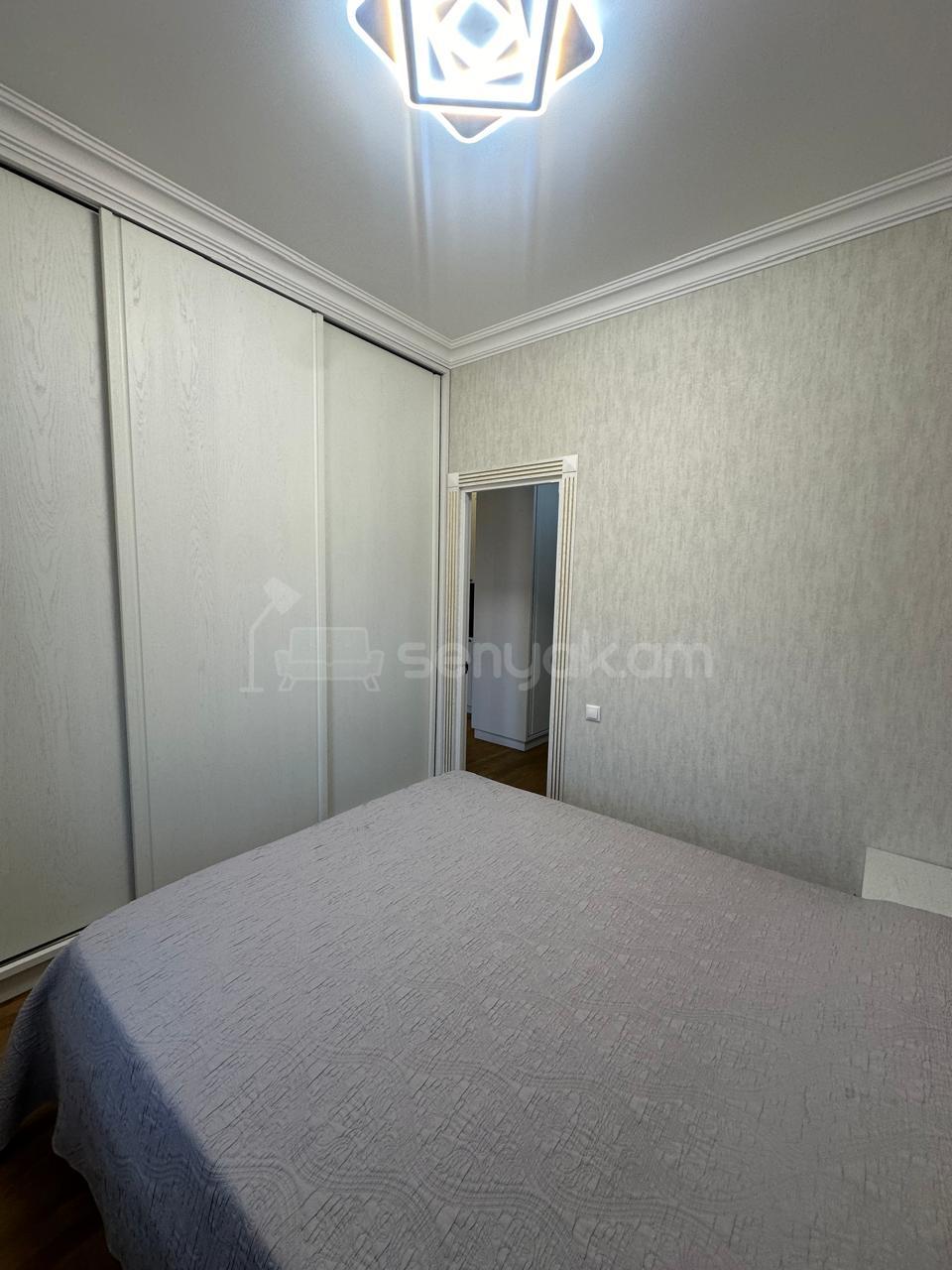 2 Սենյականոց Բնակարան Քարե Շենքում, 40քմ, 4/5 հարկ, Կապիտալ Վերանորոգված, Կահավորված, Արևկող