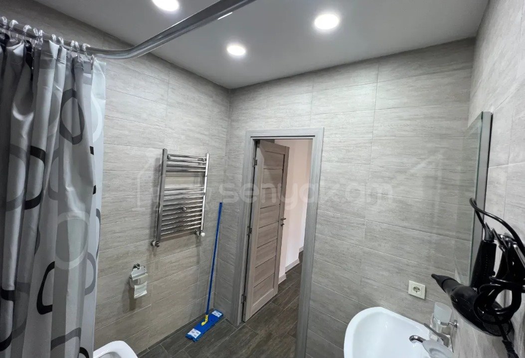 2 Սենյականոց Բնակարան, 65քմ, 11/17 հարկ, Դիզայներական Վերանորոգված, Կահավորված, Արևկող