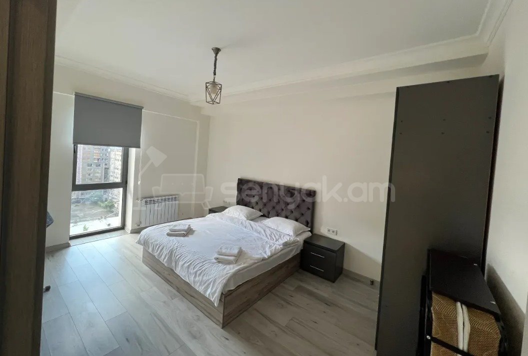 2 Սենյականոց Բնակարան, 65քմ, 11/17 հարկ, Դիզայներական Վերանորոգված, Կահավորված, Արևկող
