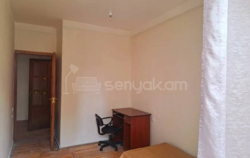 3 Սենյականոց Բնակարան, 75քմ, 3/9 հարկ, Նորմալ Վիճակում, Կահավորված, Արևկող