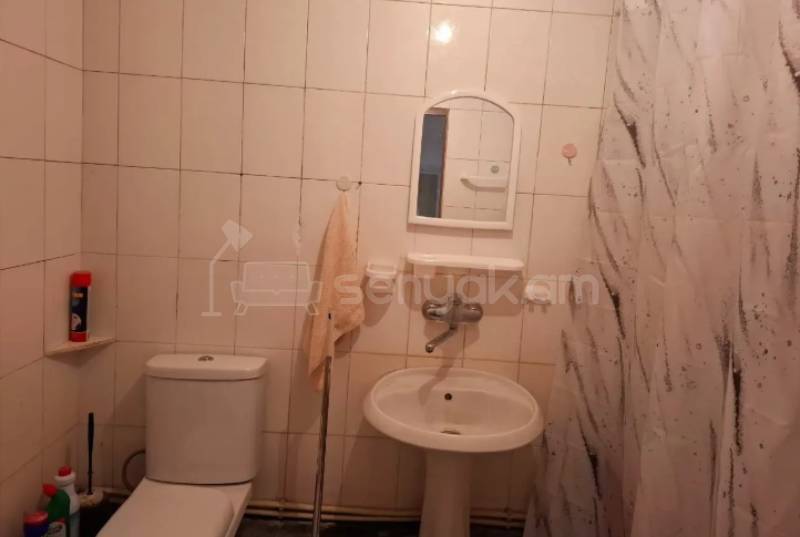 3 Սենյականոց Բնակարան, 75քմ, 3/9 հարկ, Նորմալ Վիճակում, Կահավորված, Արևկող