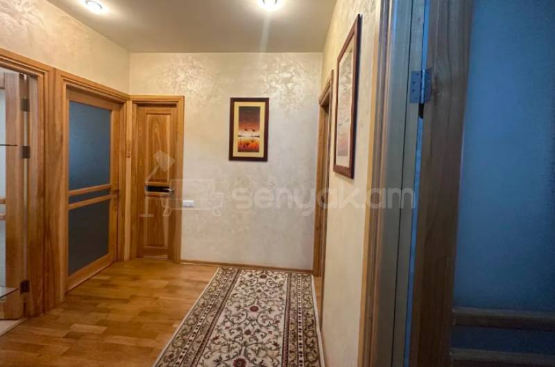 3 Սենյականոց Բնակարան Քարե Շենքում, 80քմ, 1/5 հարկ, Կապիտալ Վերանորոգված, Կահավորված, Արևկող