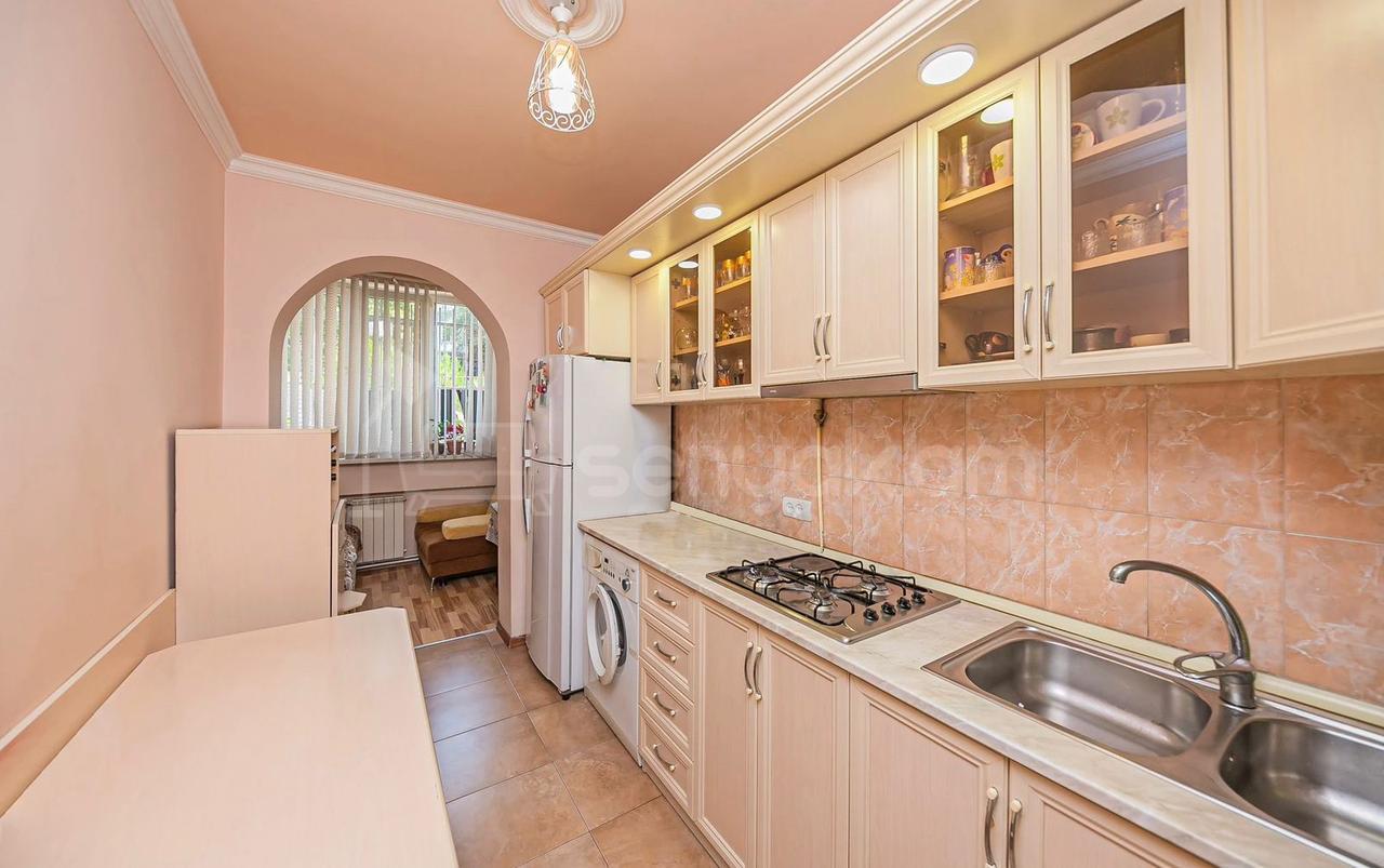 4 Սենյականոց Բնակարան, 87քմ, 1/9 հարկ, Կապիտալ Վերանորոգված, Կահավորված