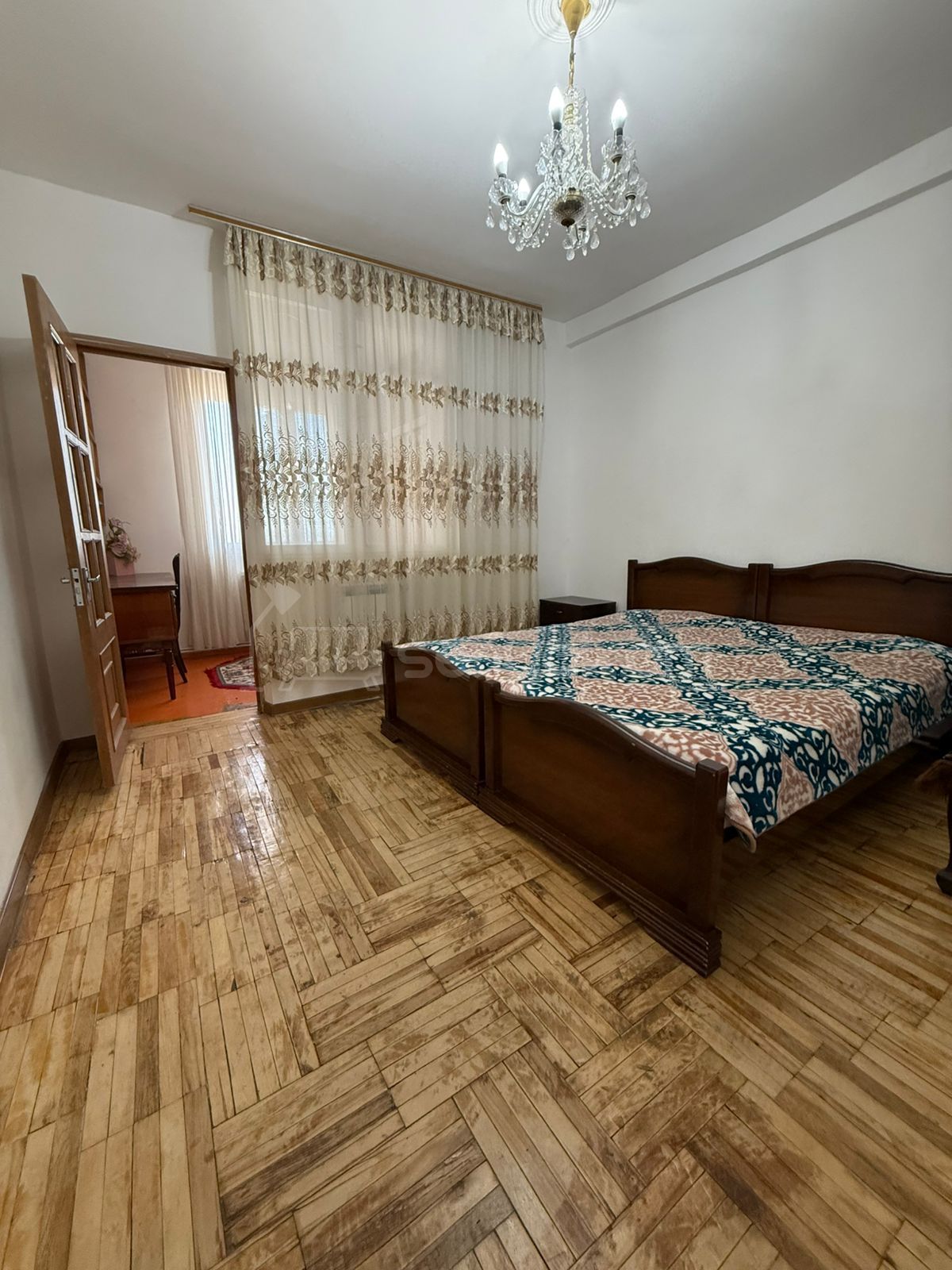 3 Սենյականոց Բնակարան, 94քմ, 9/9 հարկ, Նորմալ Վիճակում, Կահավորված, Արևկող